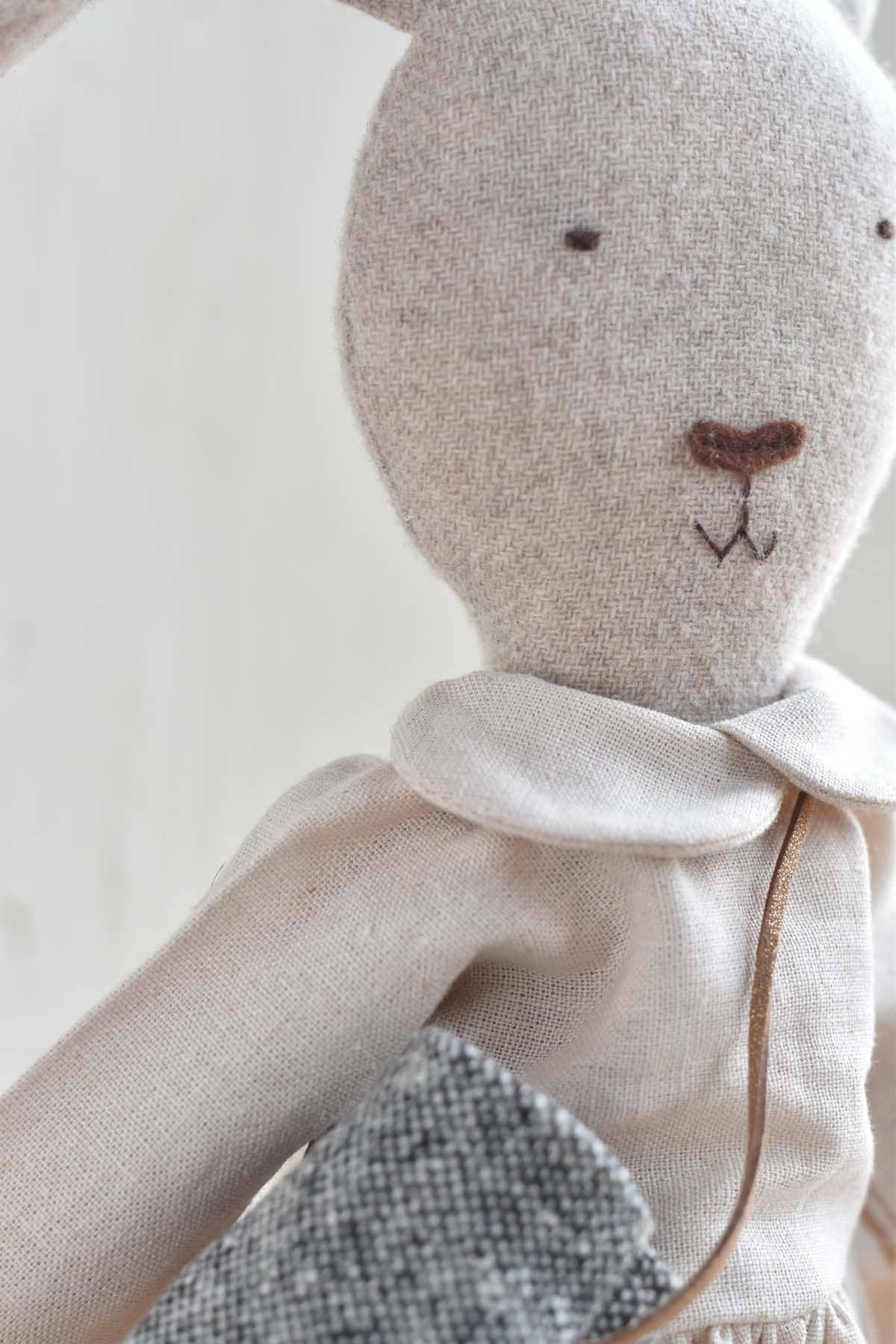 Ruthie the Rabbit — Heirloom Wool Doll in Linen Gather Dress